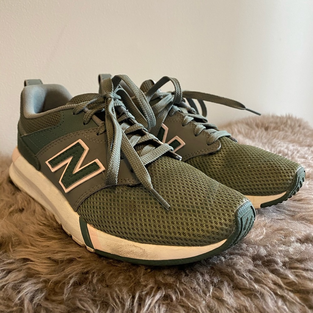 New Balance Comfort Insert Sneakers size 7.5